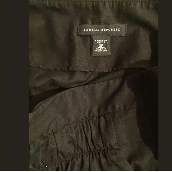 Banana Republic Tulip Skirt. Size petite 2. - Picture 3 of 4